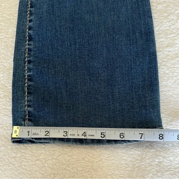 True Religion BECCA Mid Rise Boot Cut Jeans Blue Denim Style Size 29 - Picture 9 of 9